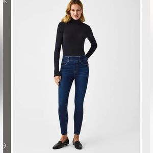 SPANX Ankle Skinny Jeans